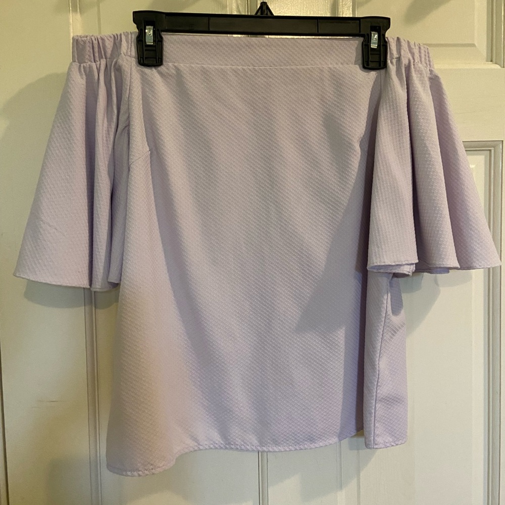 Lilac Off the shoulder top from Fab’rik